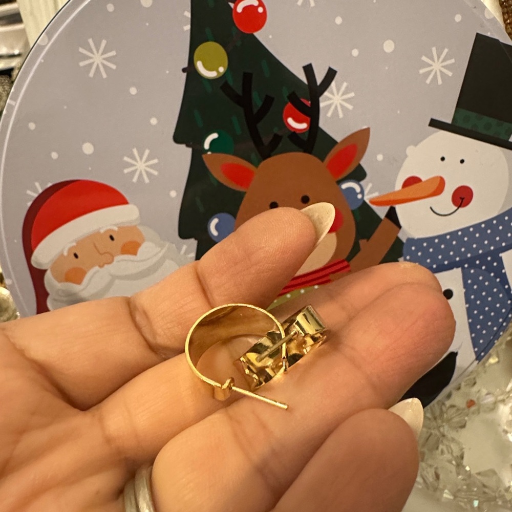 Free Gold Hoop Earrings Free gold filled earrings for all buyers
